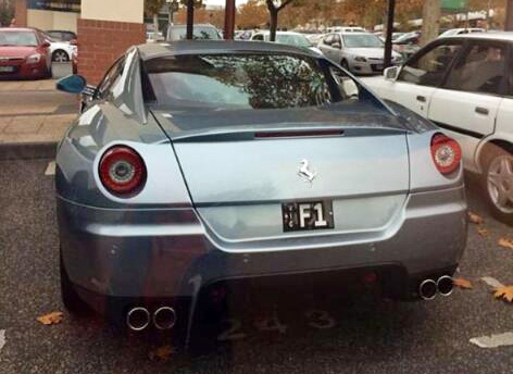Vic F1 number plate
