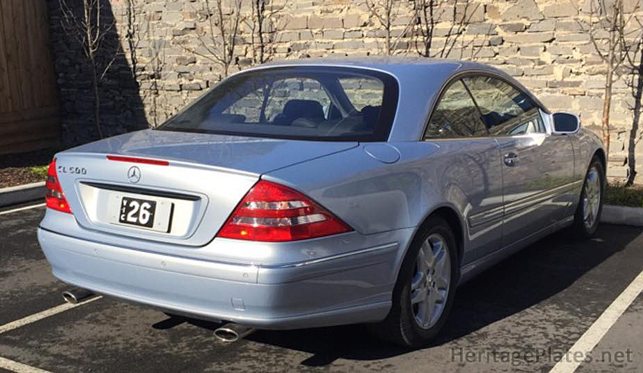 Vic '26' on a Mercedes CL500.