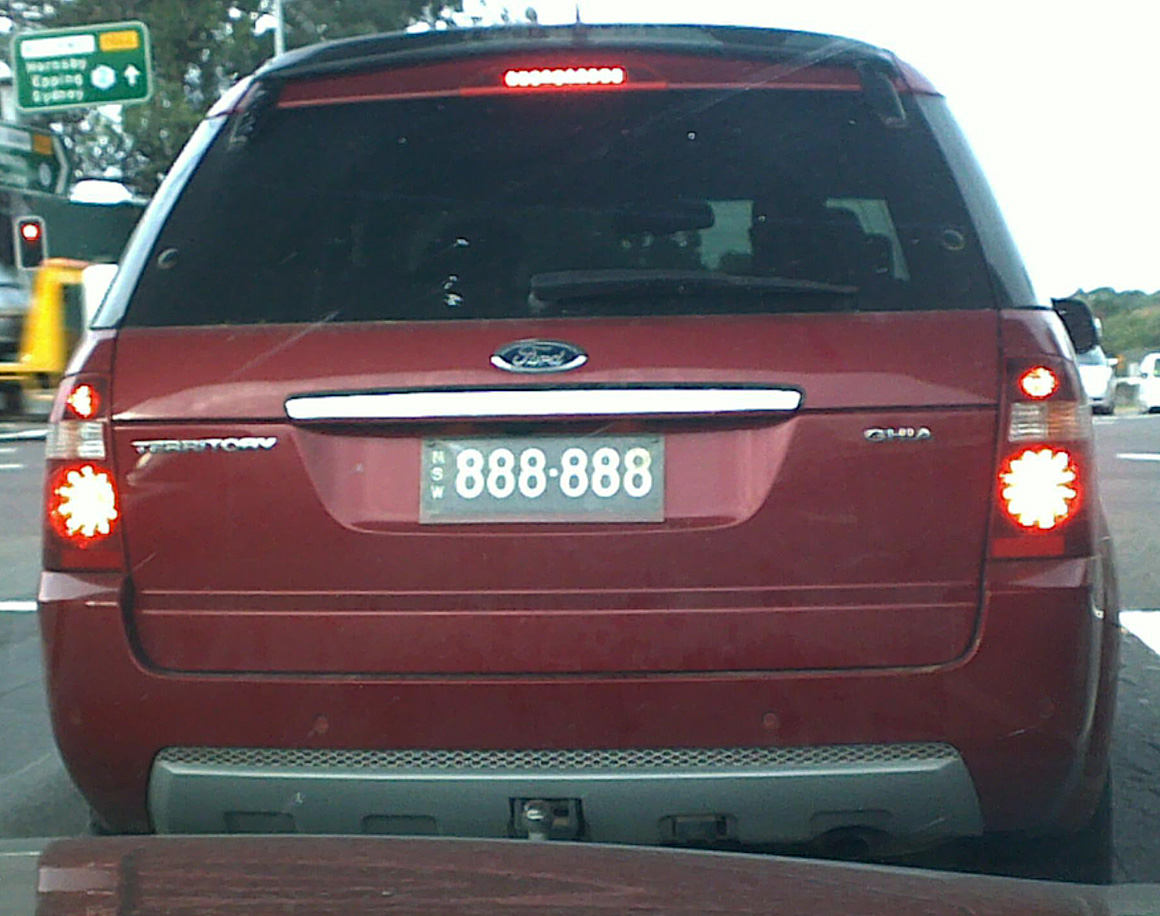 NSW 888888 number plate