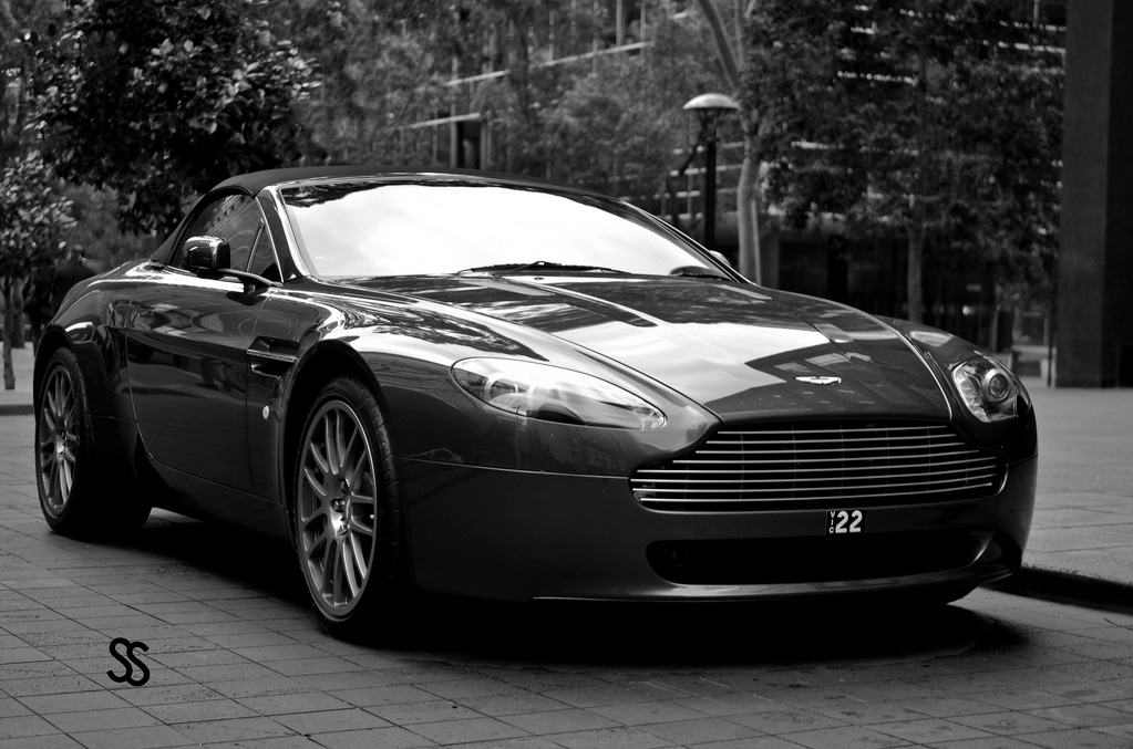Vic '22' on an Aston Martin.